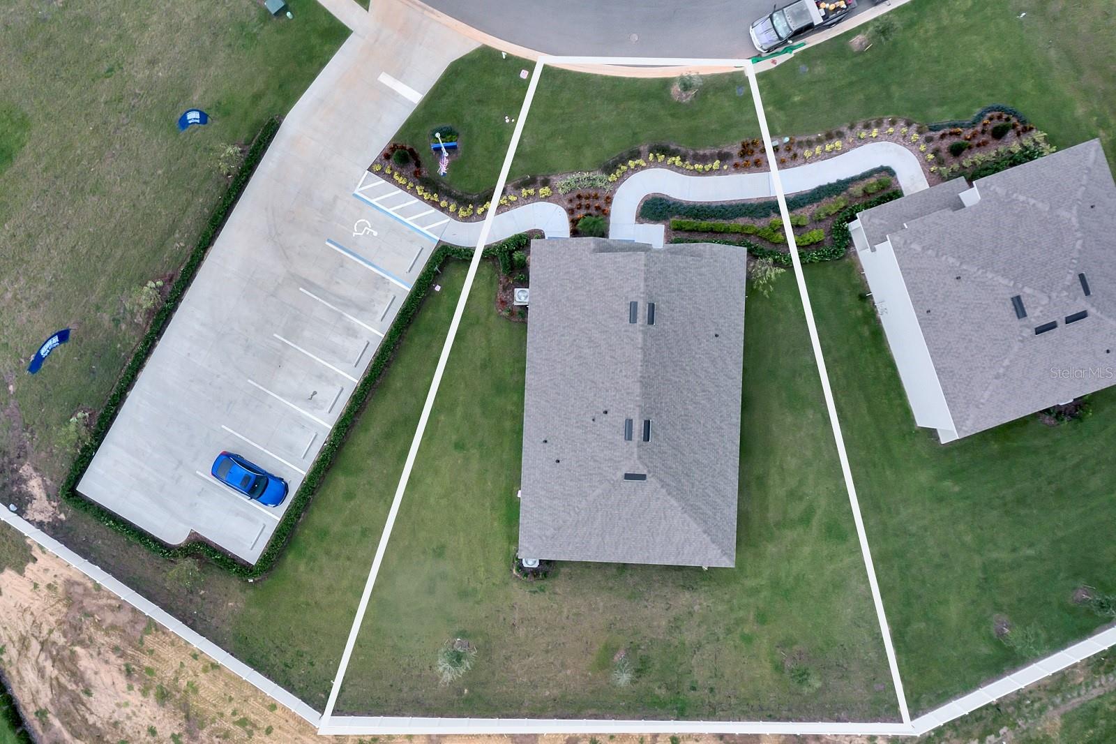 9560 Black Walnut Dr 