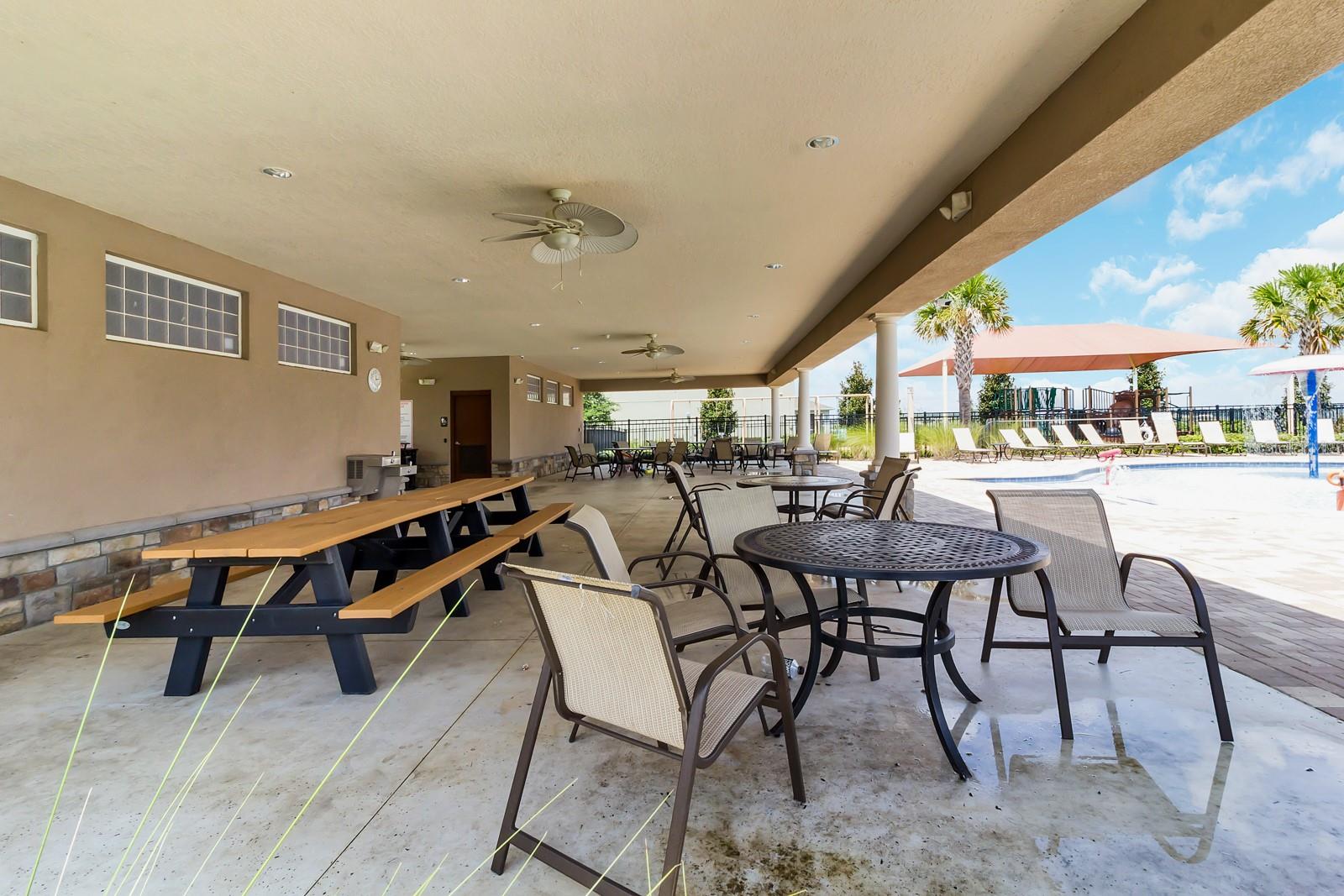 1064 Cavender Creek Rd 