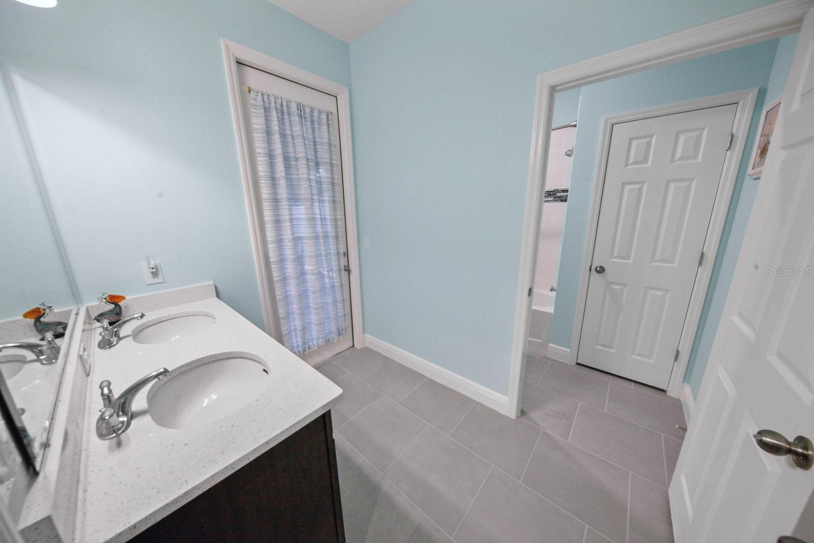 1064 Cavender Creek Rd 