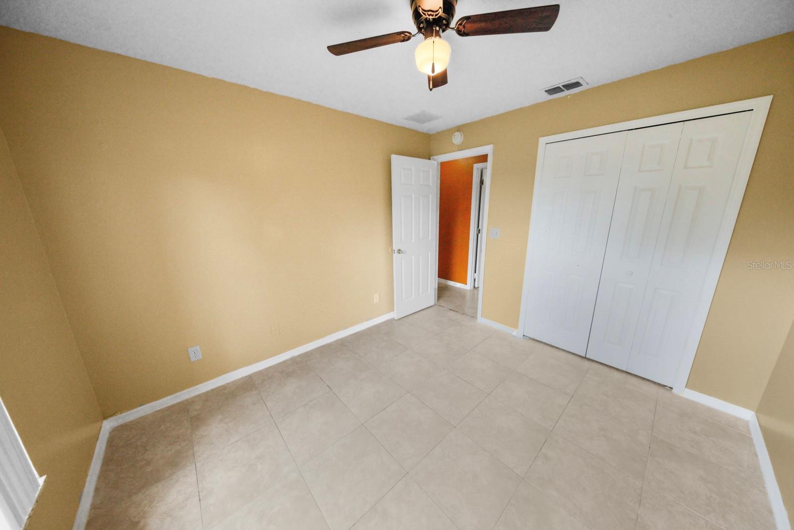 12250 Woodglen Cir 