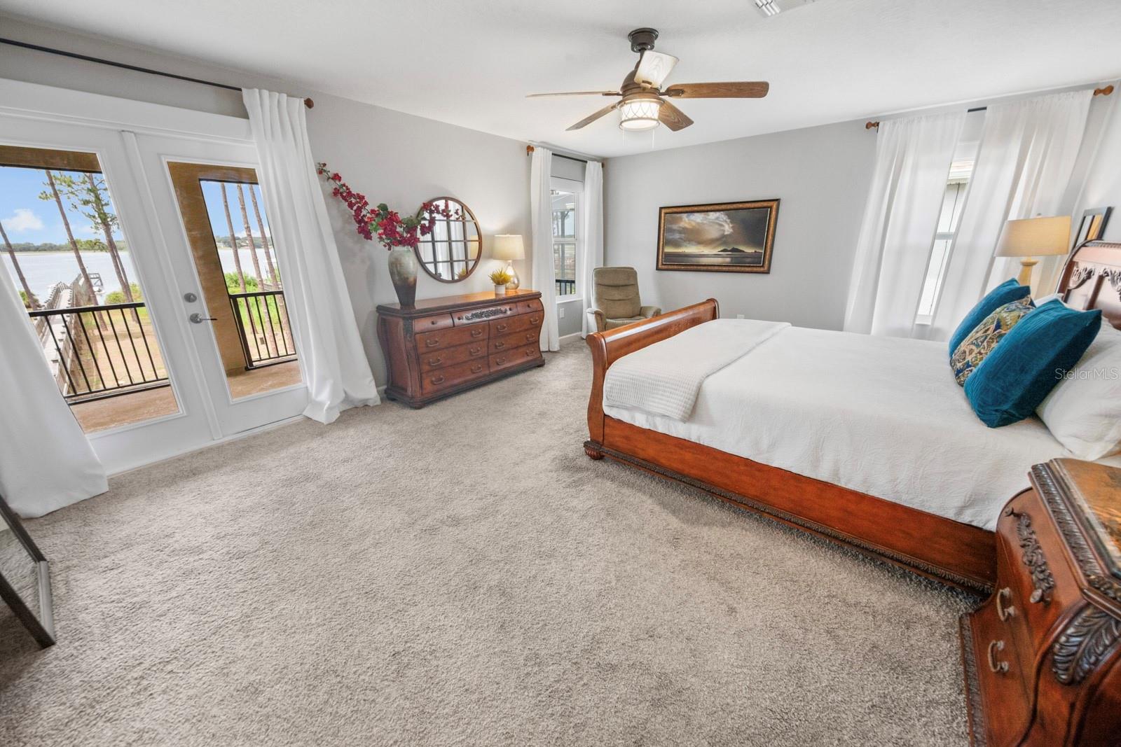 3436 Shallow Cove Ln 