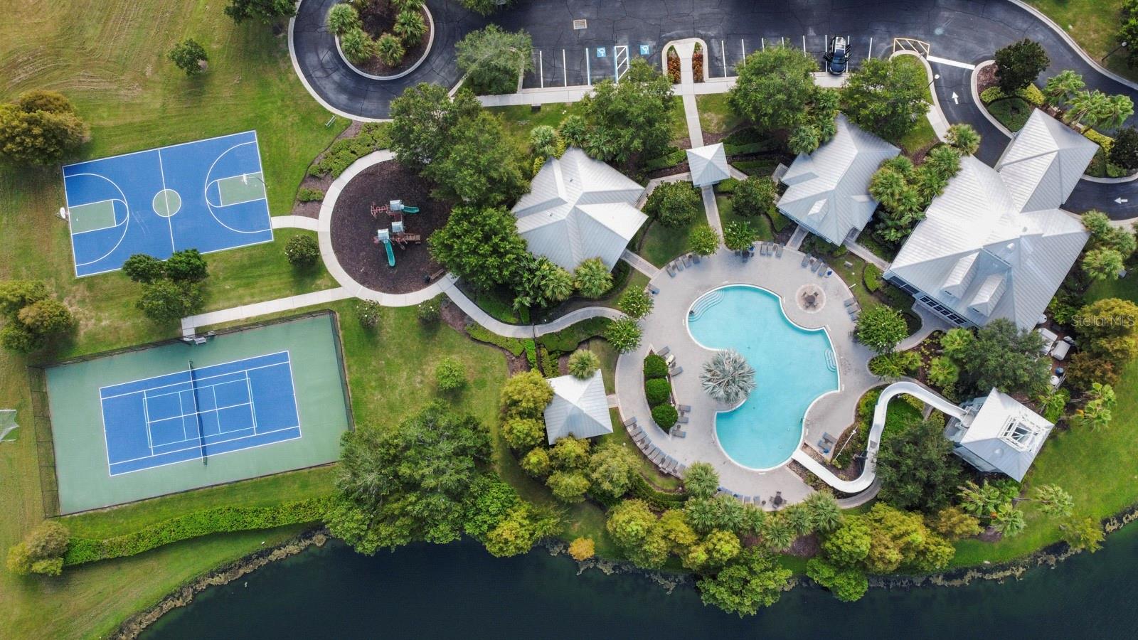 552 Juniper Springs Dr 