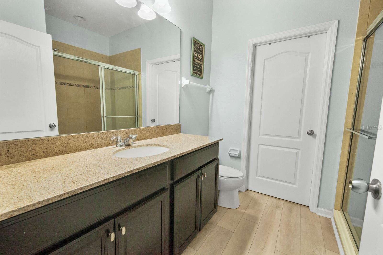 552 Juniper Springs Dr 