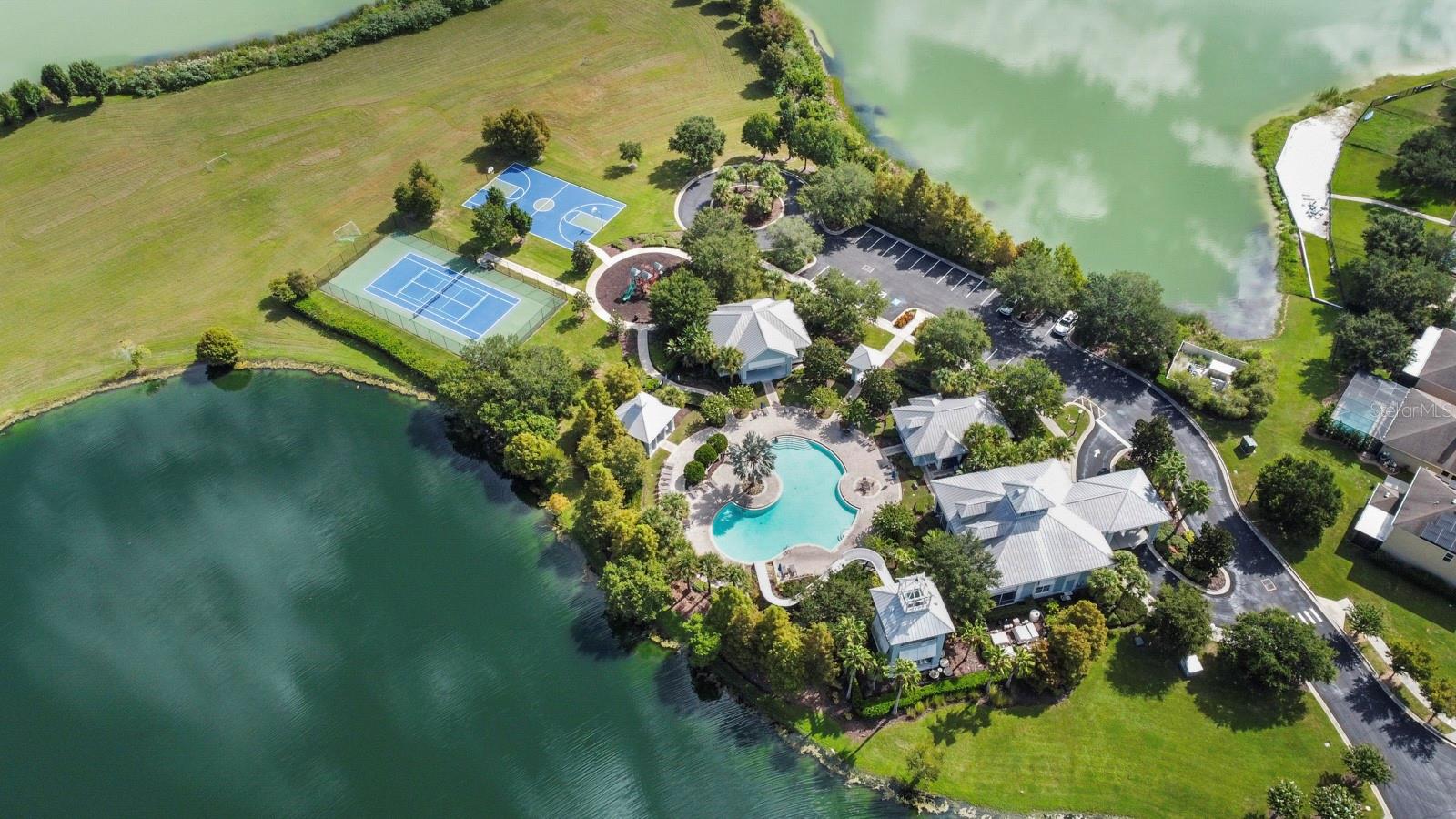 552 Juniper Springs Dr 