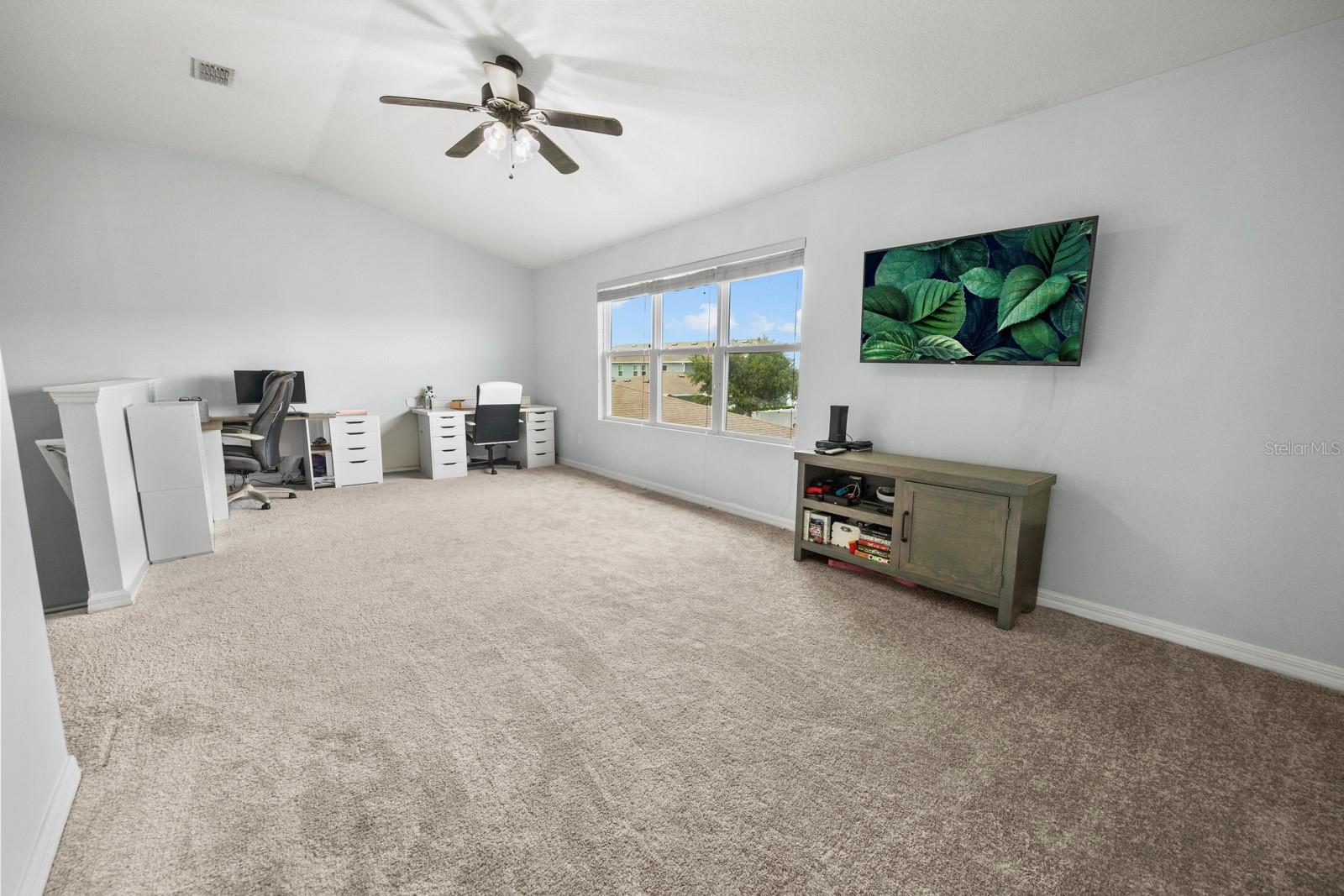 552 Juniper Springs Dr 