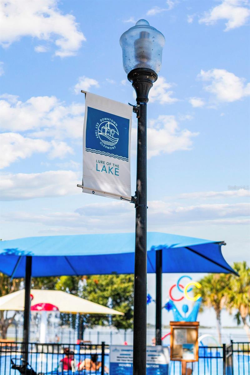 552 Juniper Springs Dr 