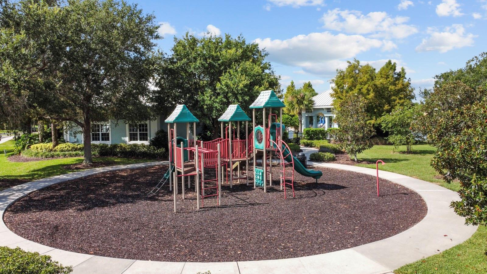 552 Juniper Springs Dr 