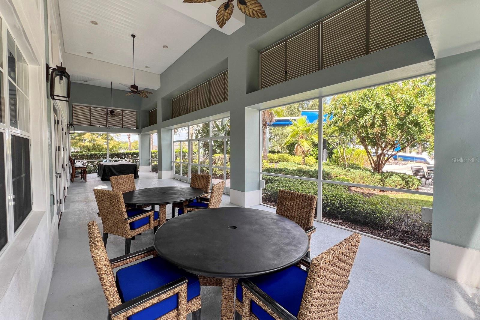 552 Juniper Springs Dr 