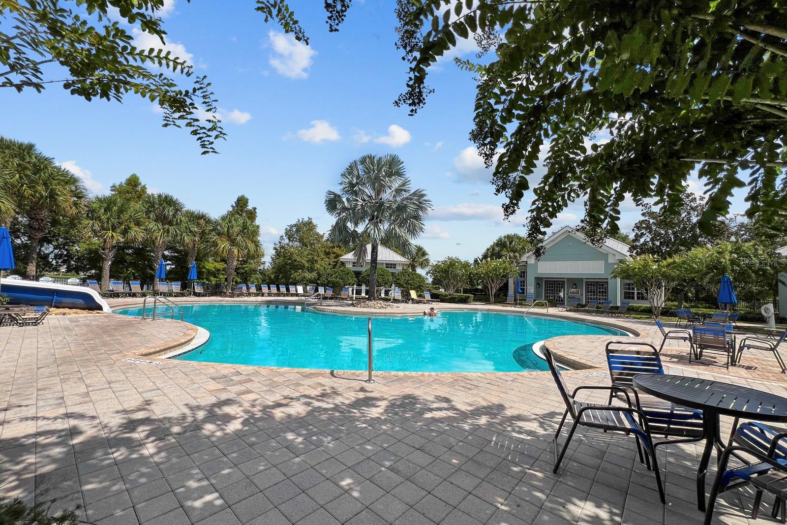 552 Juniper Springs Dr 