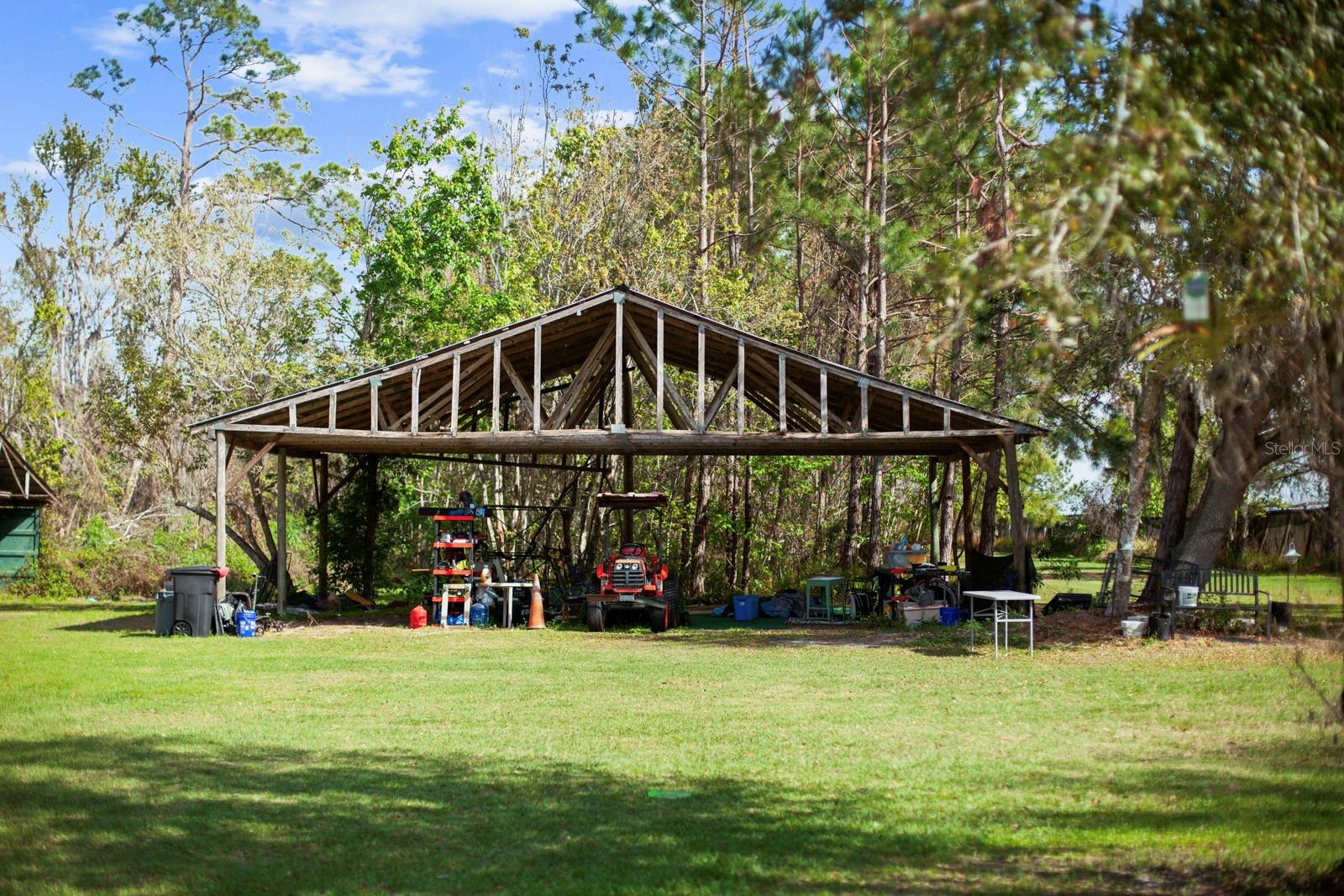 8122 Pine Island Rd 