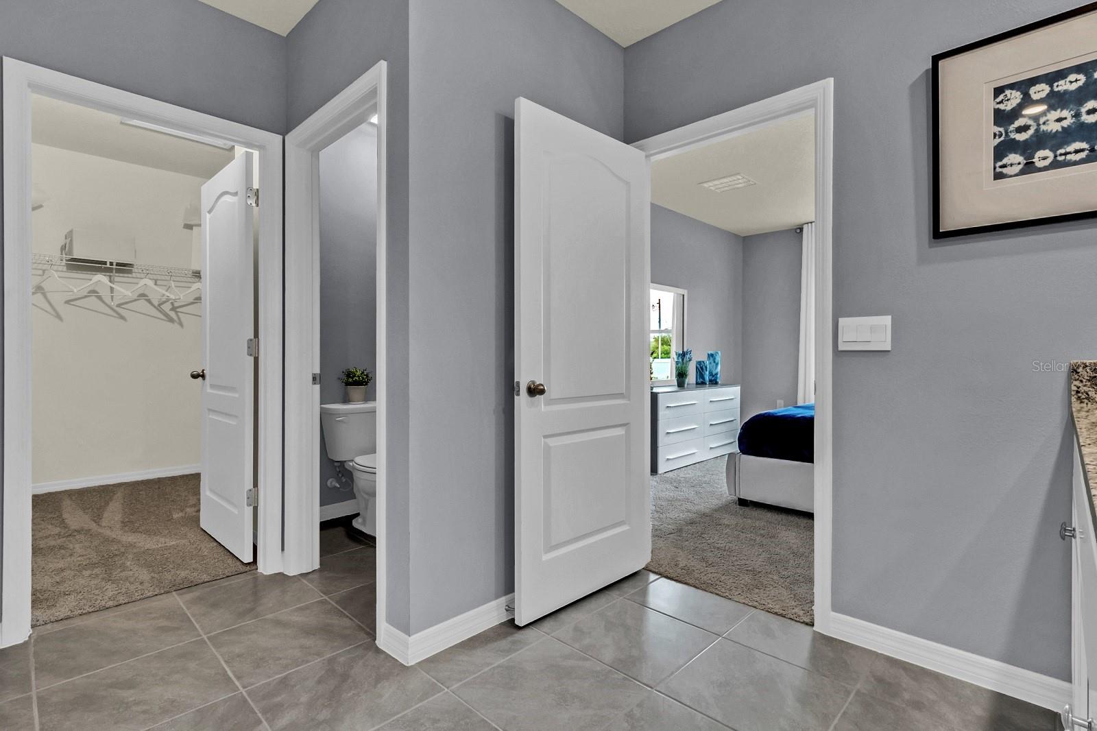 9560 Black Walnut Dr