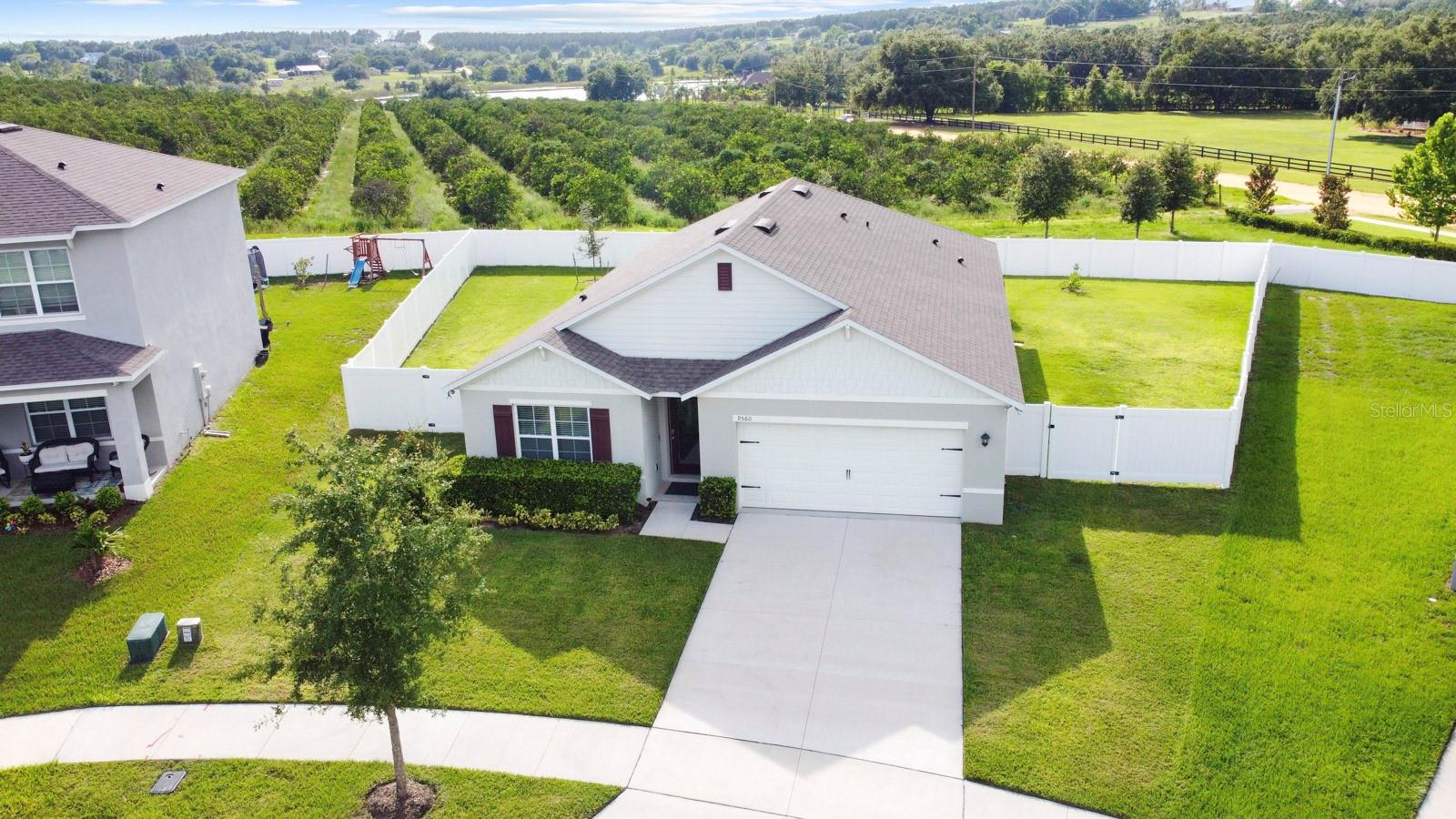 9560 Black Walnut Dr