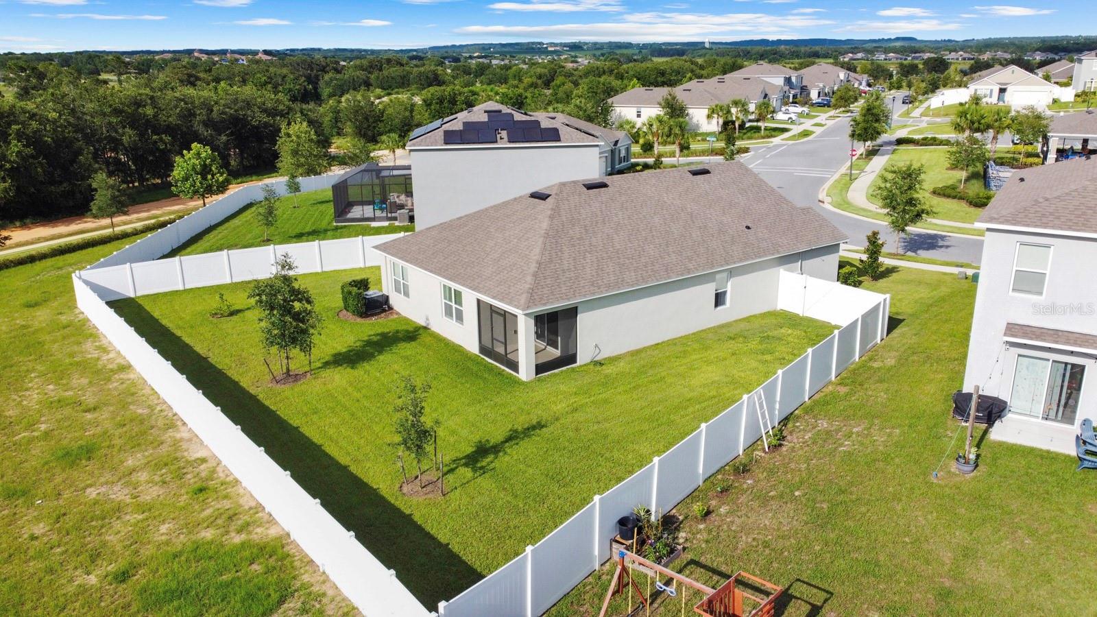 9560 Black Walnut Dr
