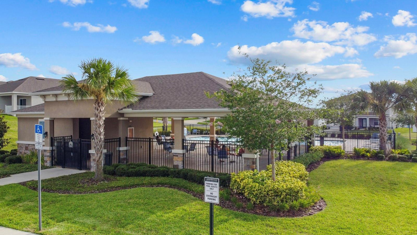 9560 Black Walnut Dr