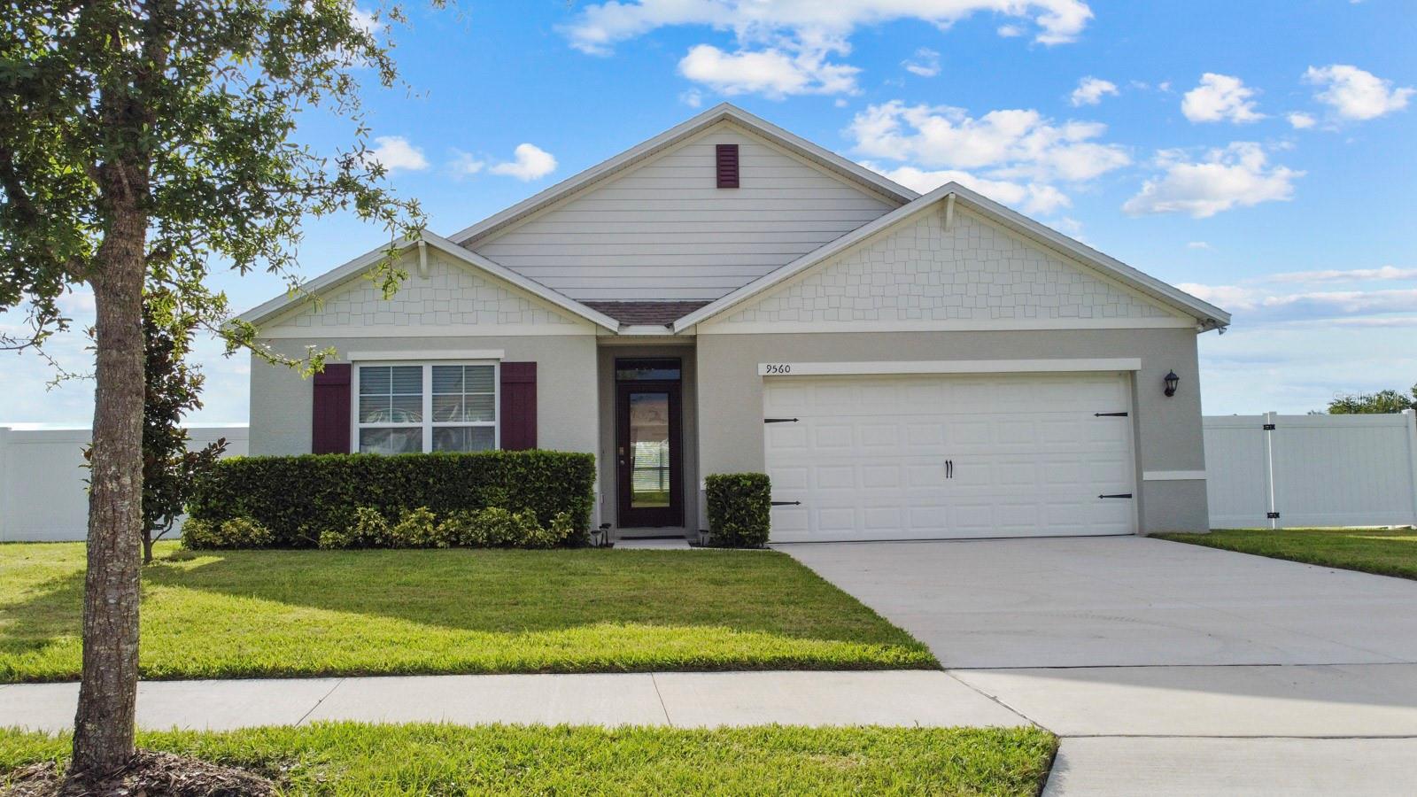 9560 Black Walnut Dr