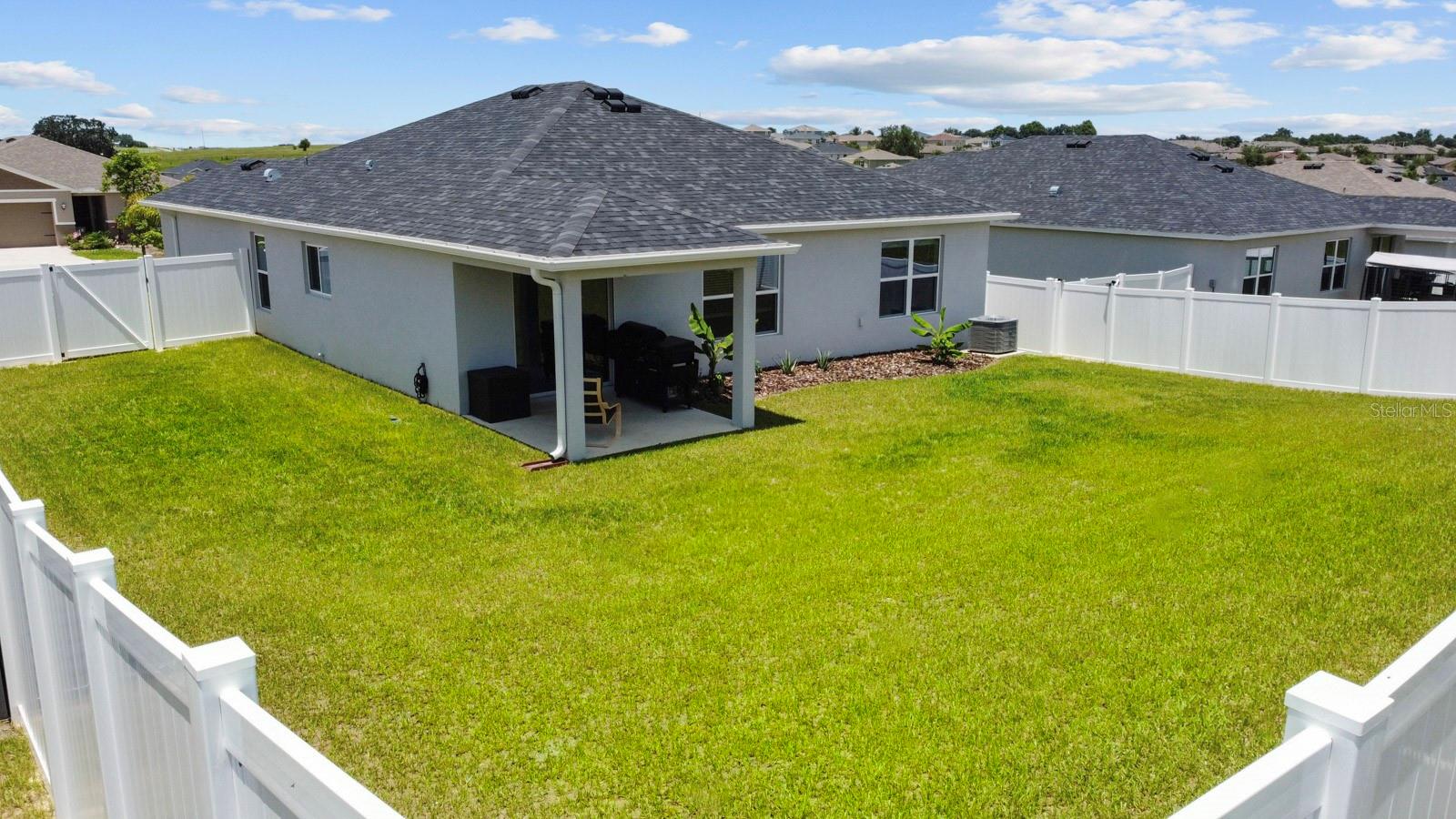 3324 Pink Oleander Ave