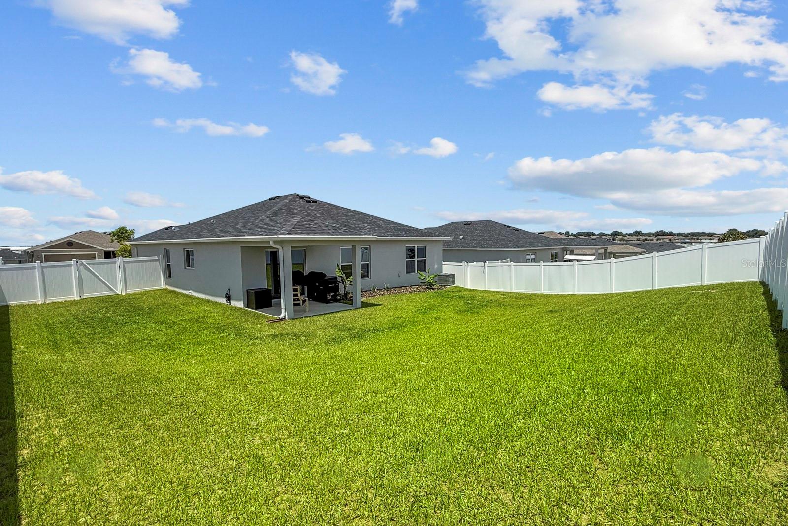 3324 Pink Oleander Ave