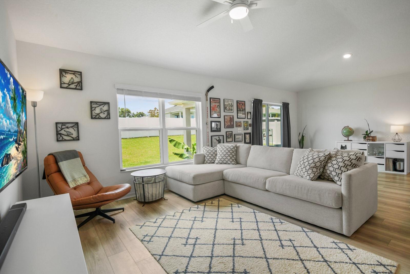 3324 Pink Oleander Ave