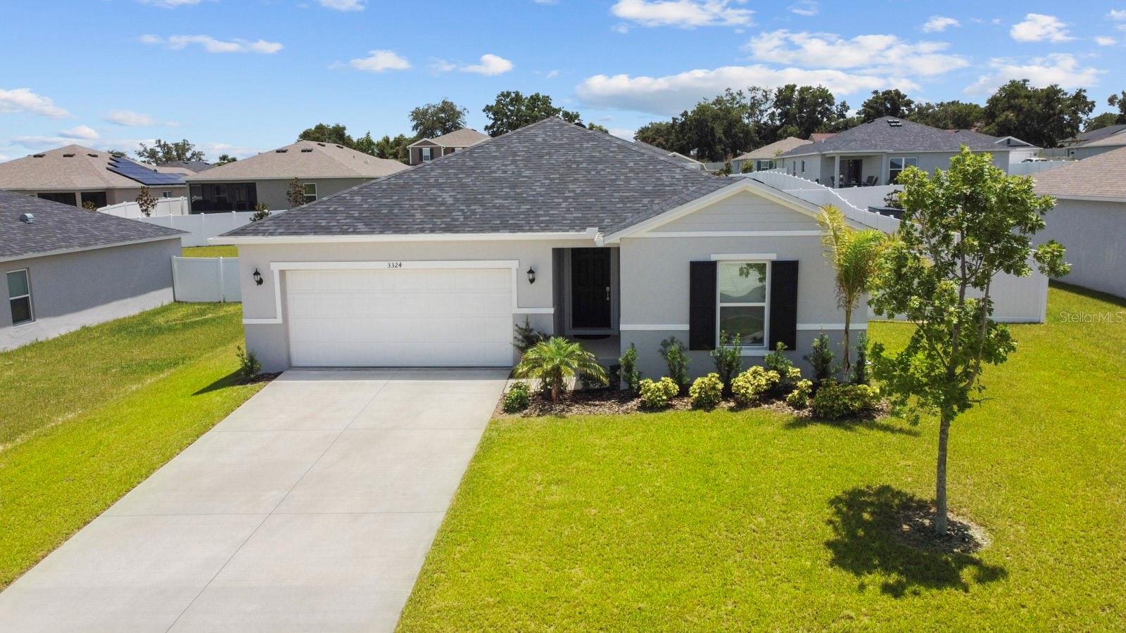 3324 Pink Oleander Ave