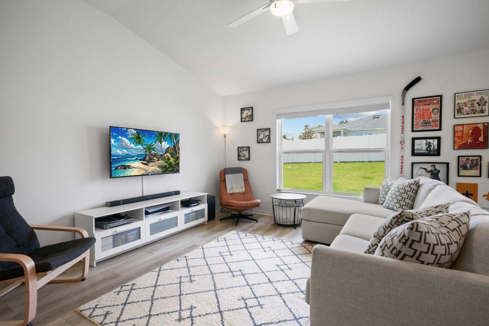 3324 Pink Oleander Ave