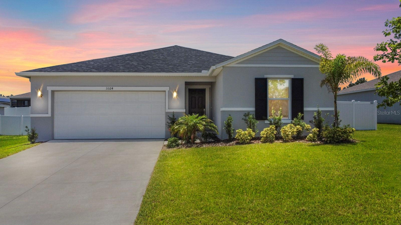 3324 Pink Oleander Ave