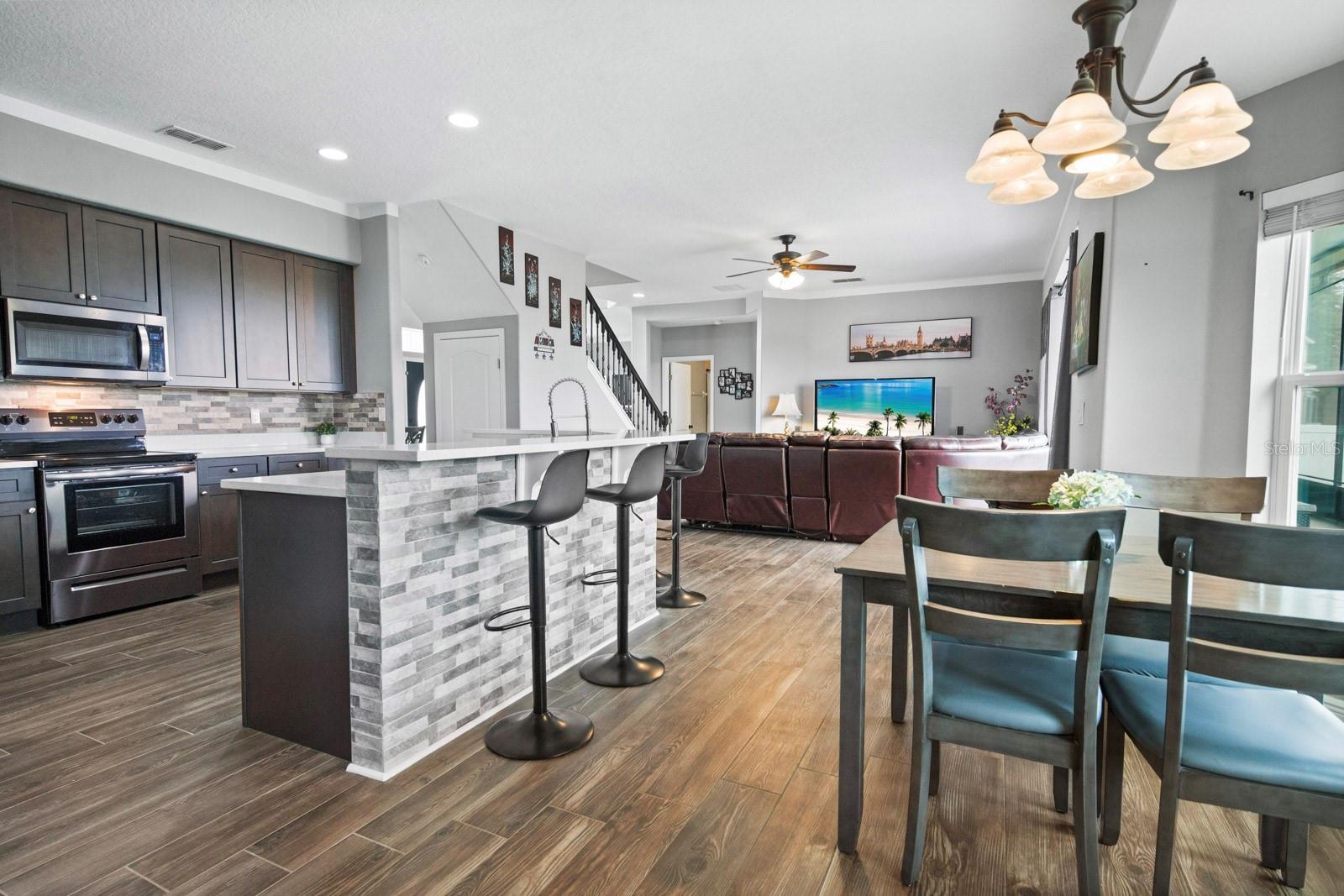 5209 Cape Hatteras Dr