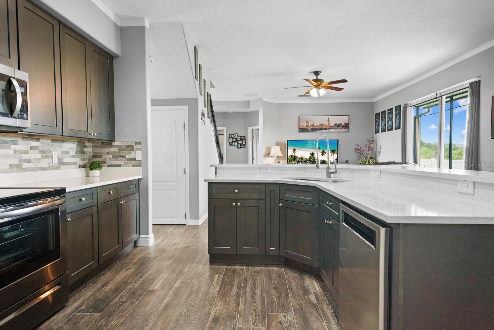 5209 Cape Hatteras Dr