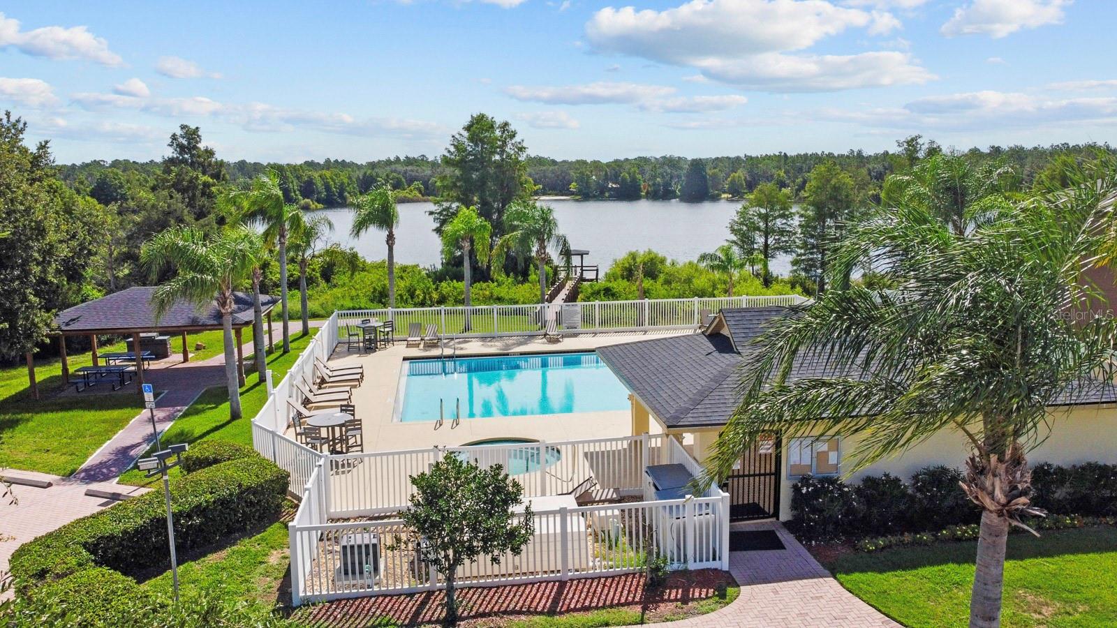 5209 Cape Hatteras Dr