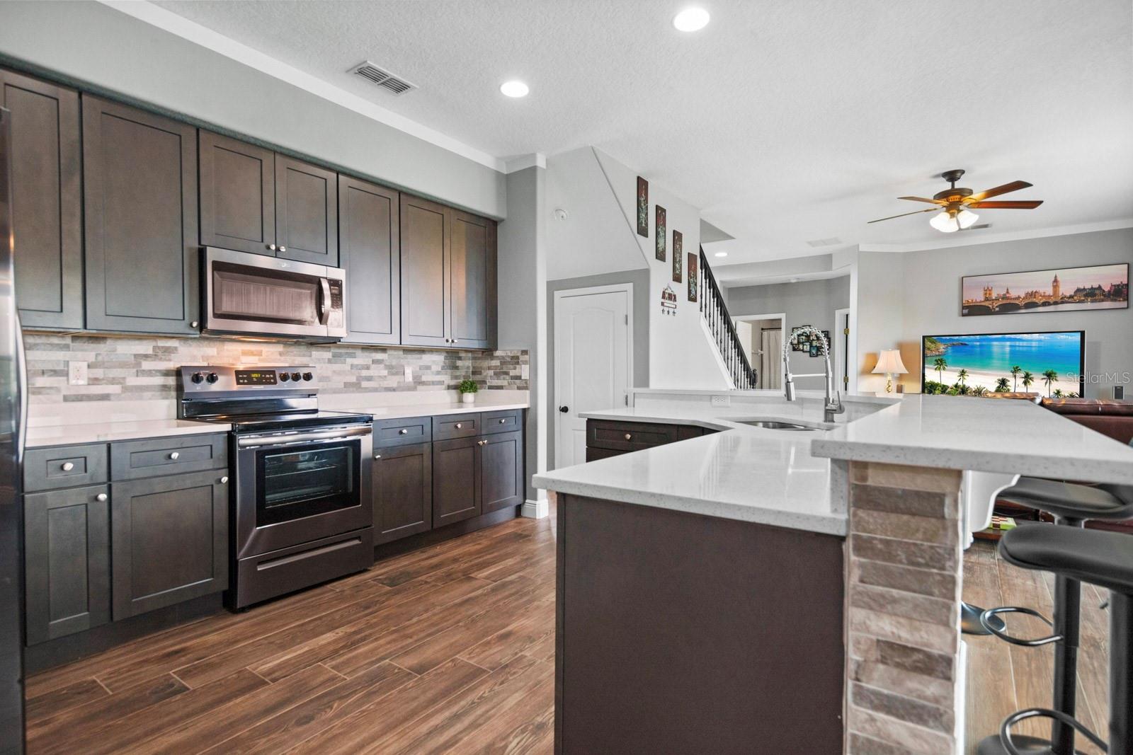 5209 Cape Hatteras Dr