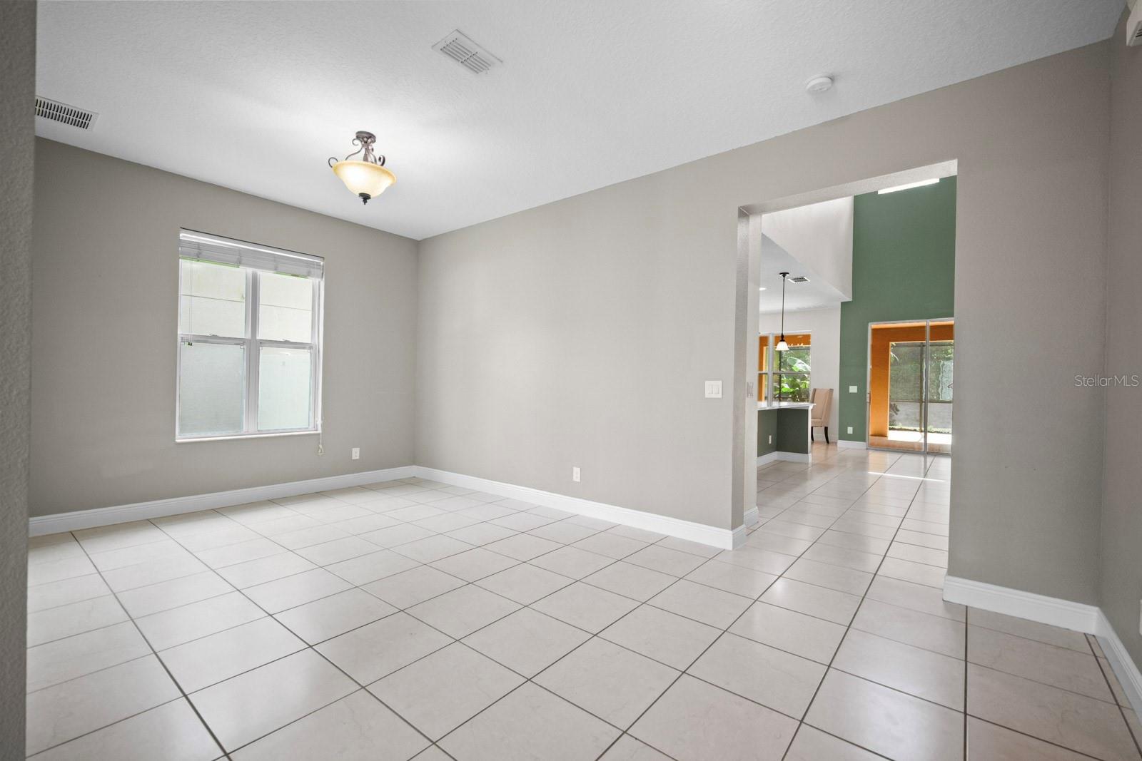1073 VINSETTA CIR