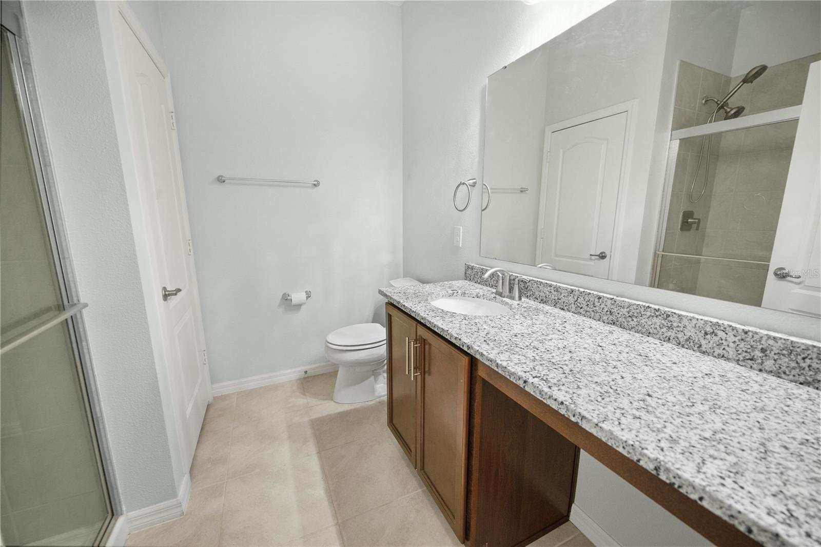 1688 LITTLELEAF BOXWOOD LOOP