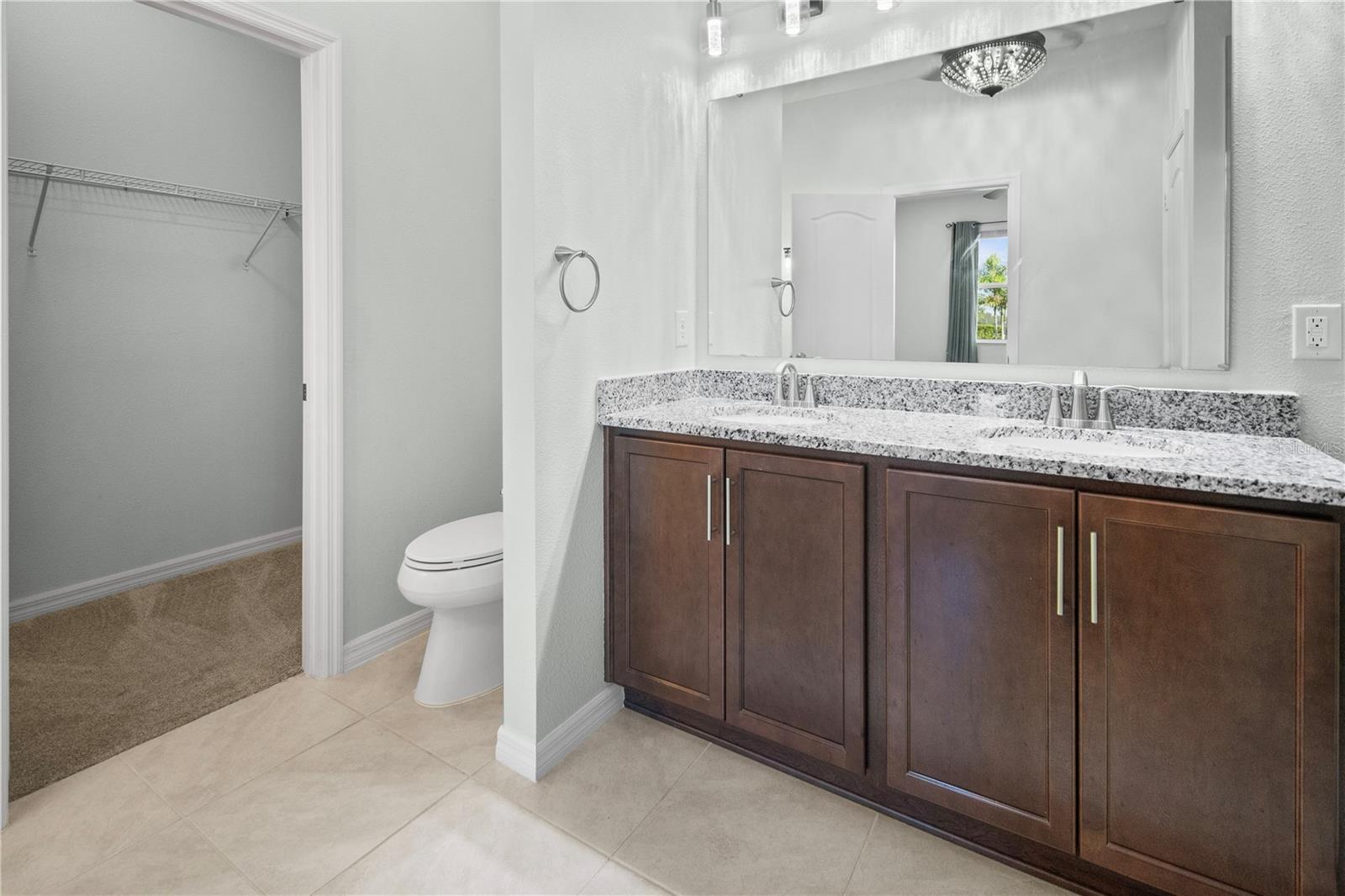 1688 LITTLELEAF BOXWOOD LOOP