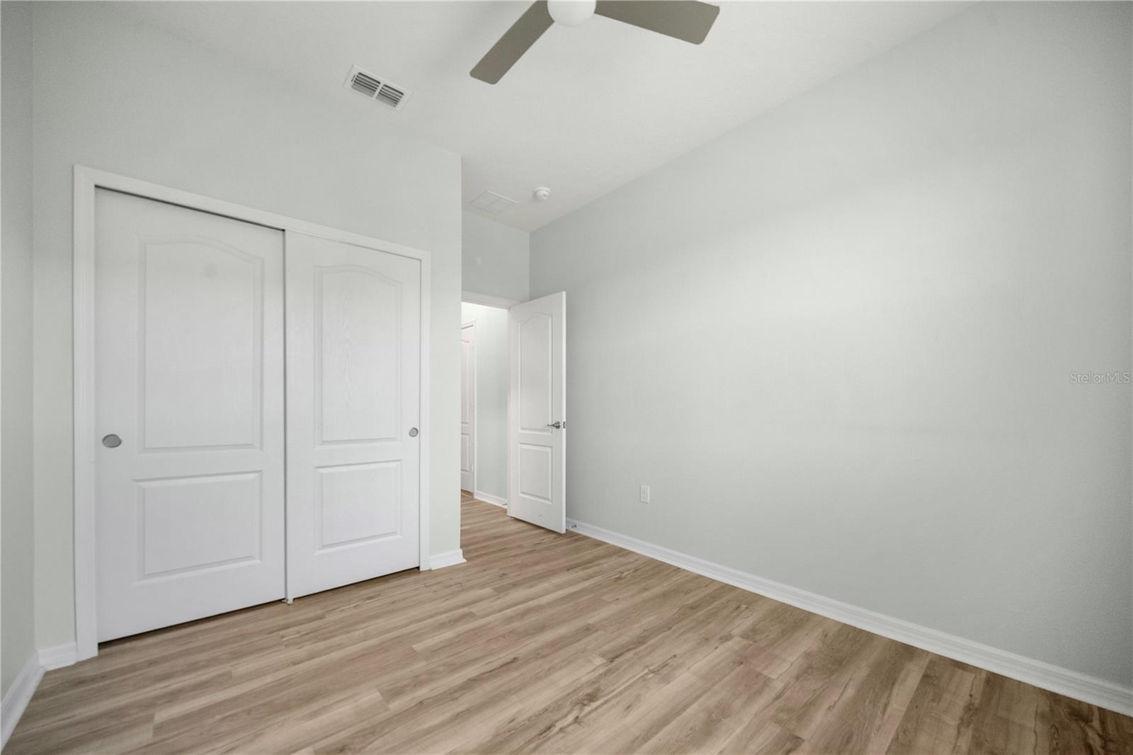 1688 Littleleaf Boxwood Loop