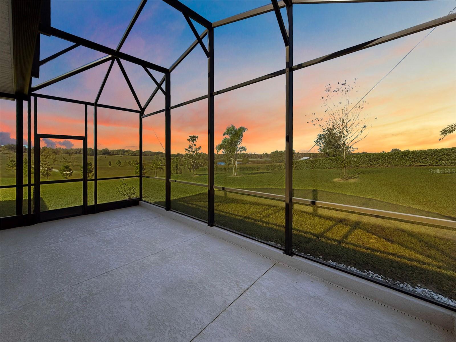 1688 LITTLELEAF BOXWOOD LOOP