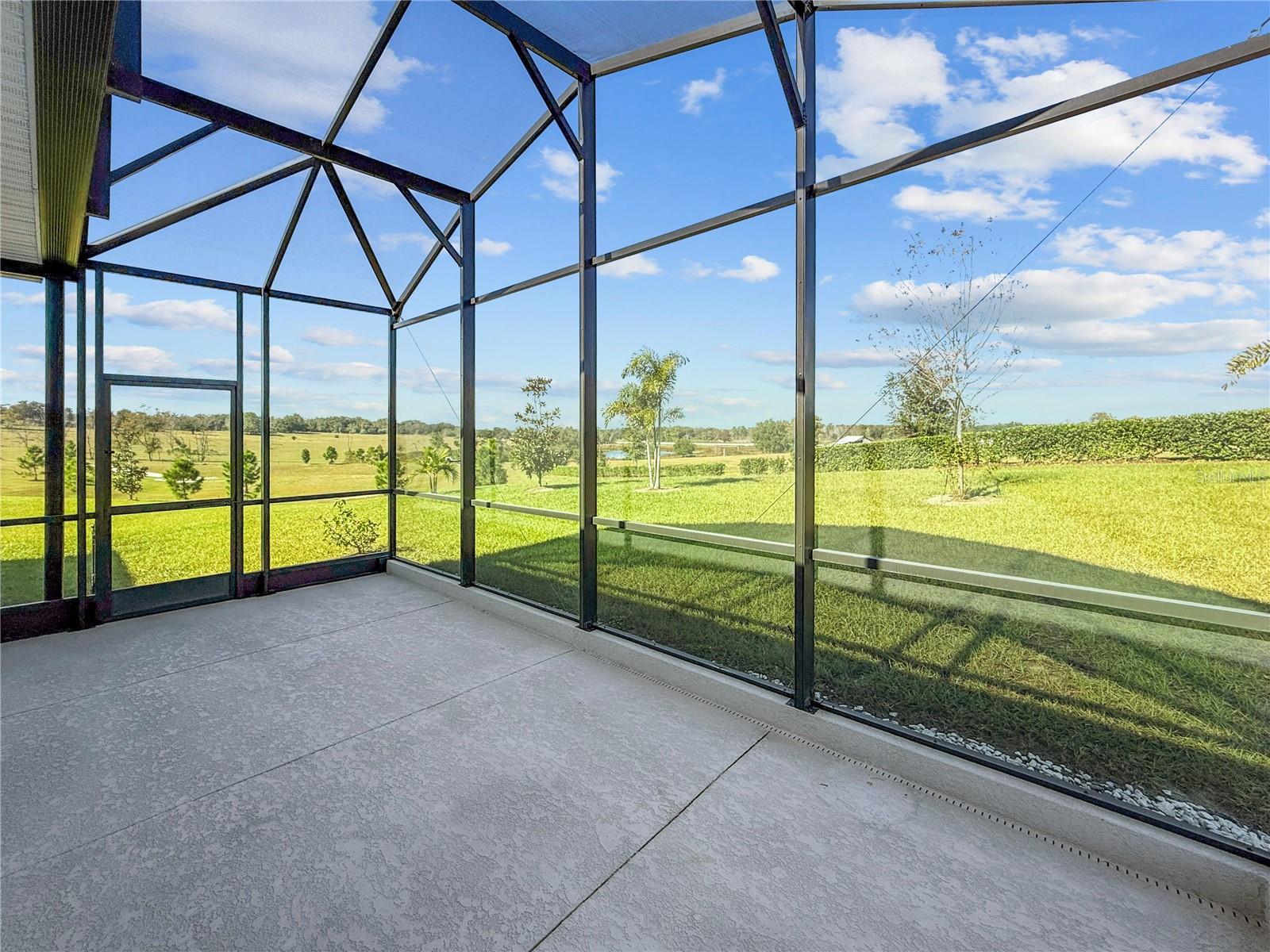 1688 LITTLELEAF BOXWOOD LOOP