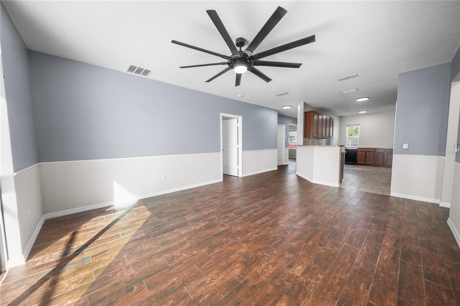 161 PRAIRIE FALCON DR