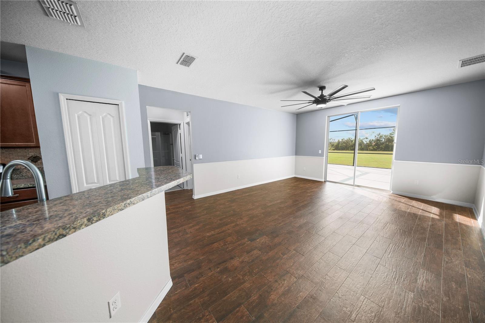 161 Prairie Falcon Dr