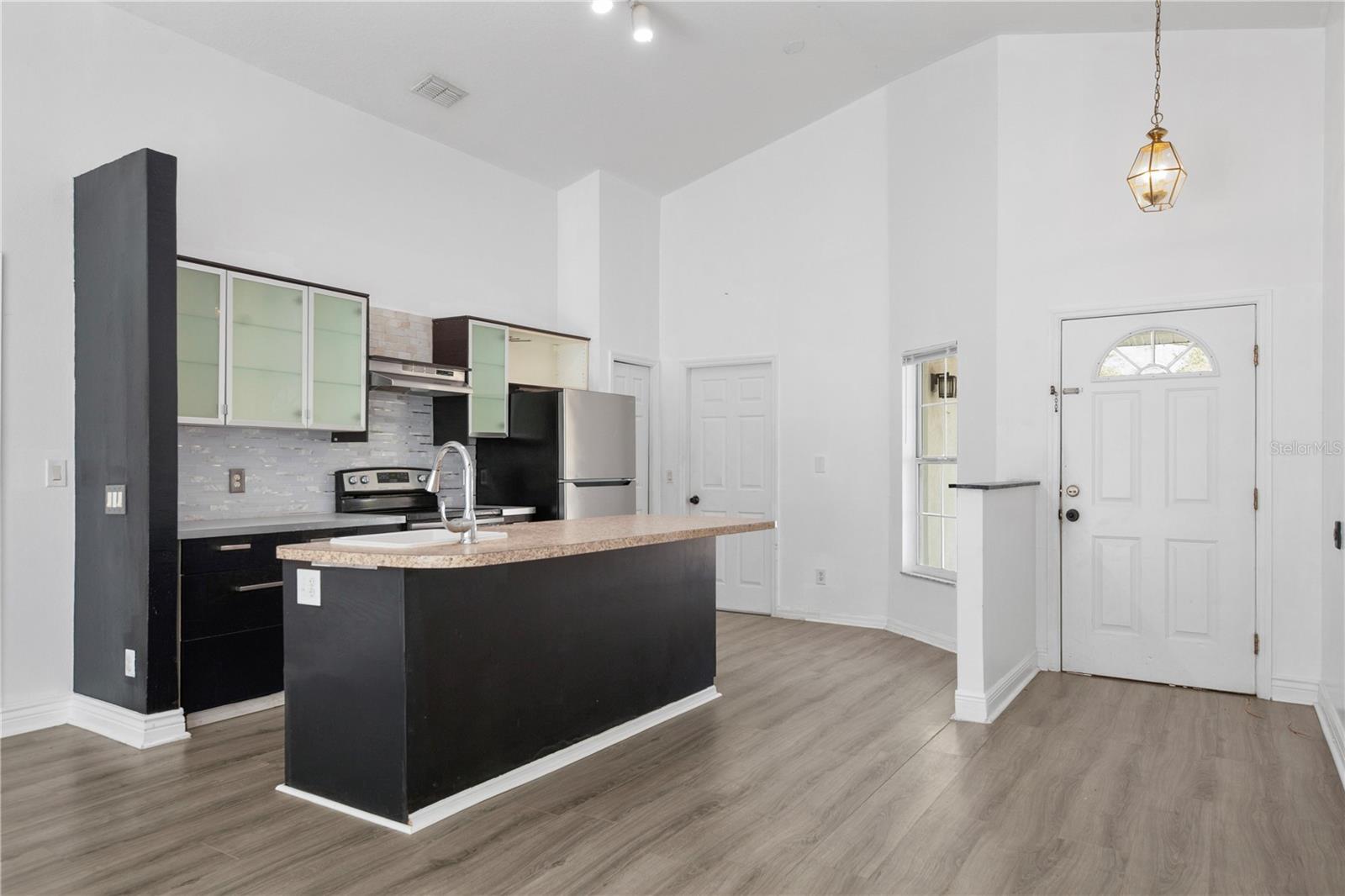 11748 Constance Way
