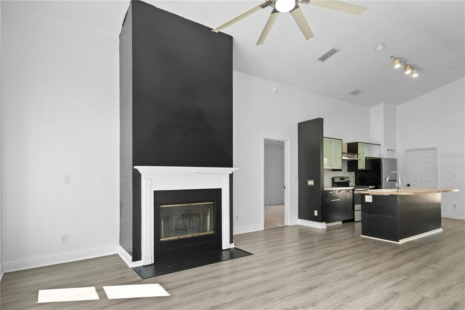 11748 Constance Way