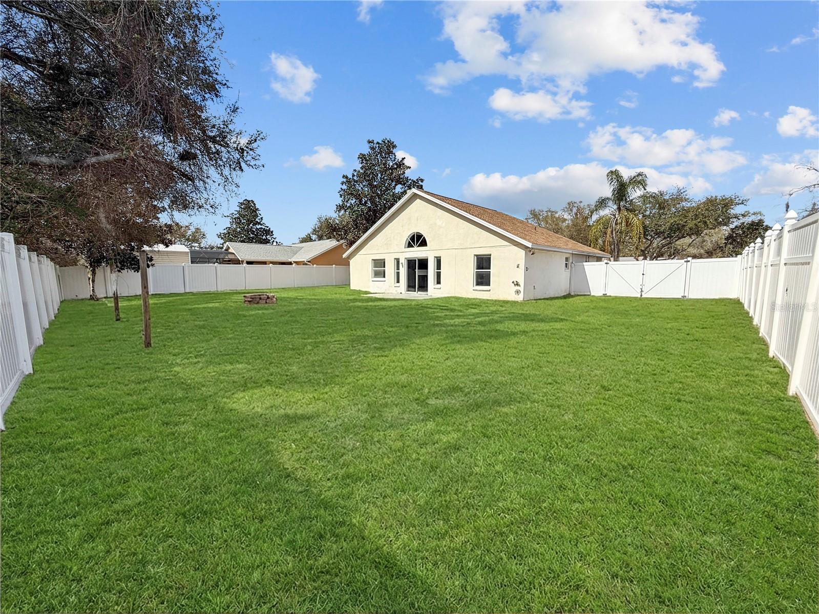 11748 Constance Way