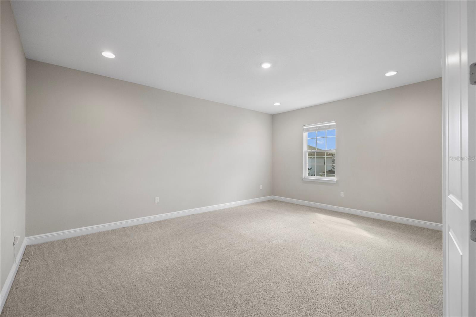 4446 Renly Ln