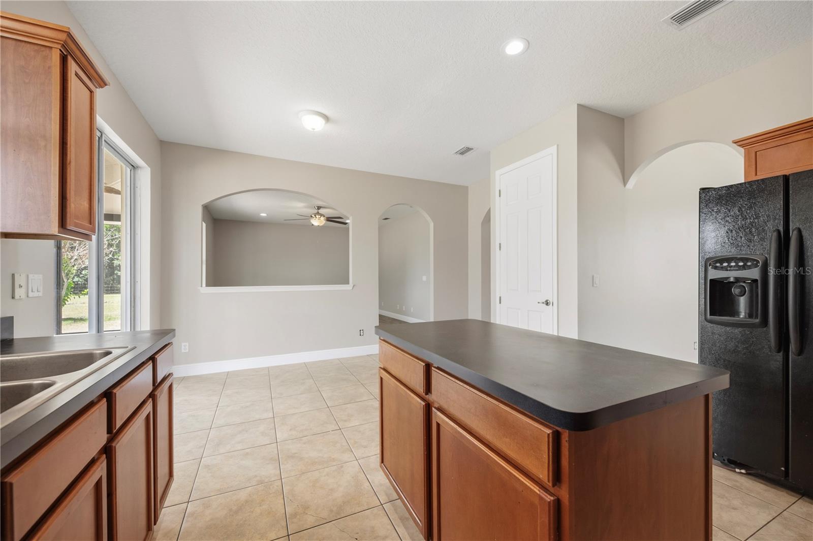 8848 Bogaert Dr