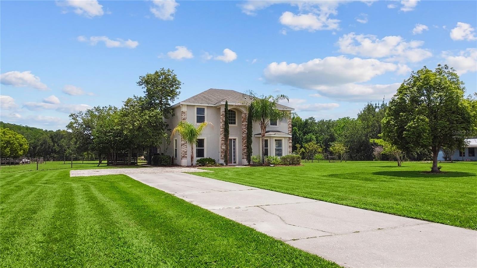 8848 Bogaert Dr
