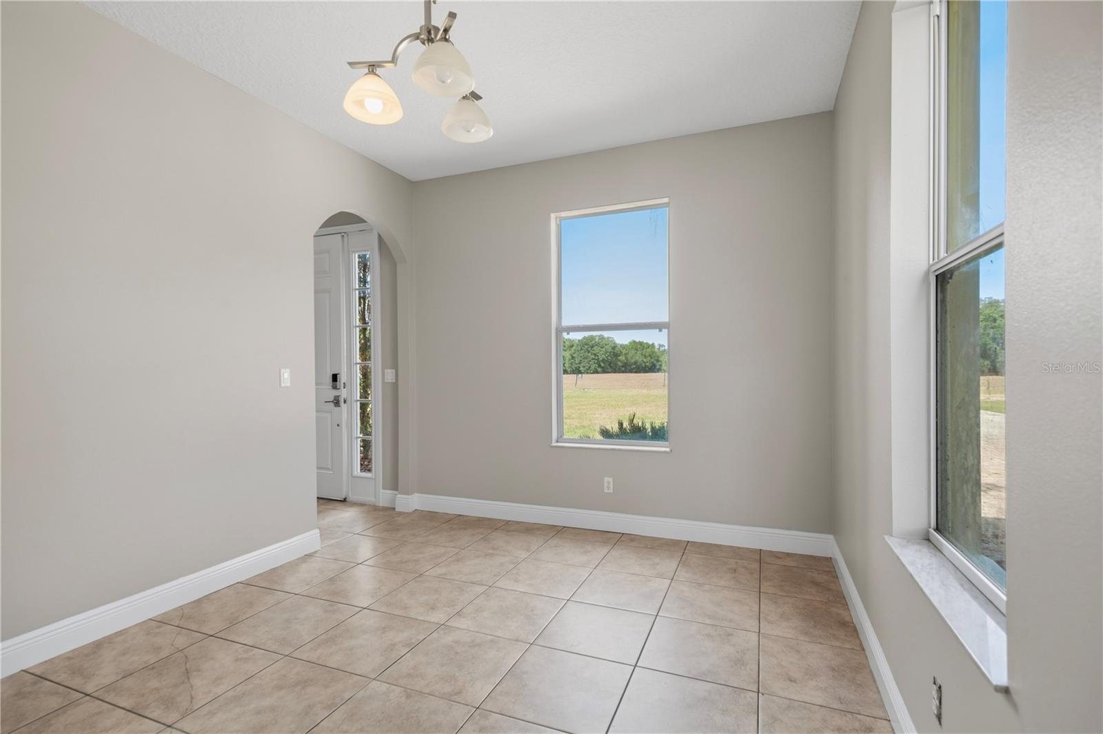 8848 Bogaert Dr