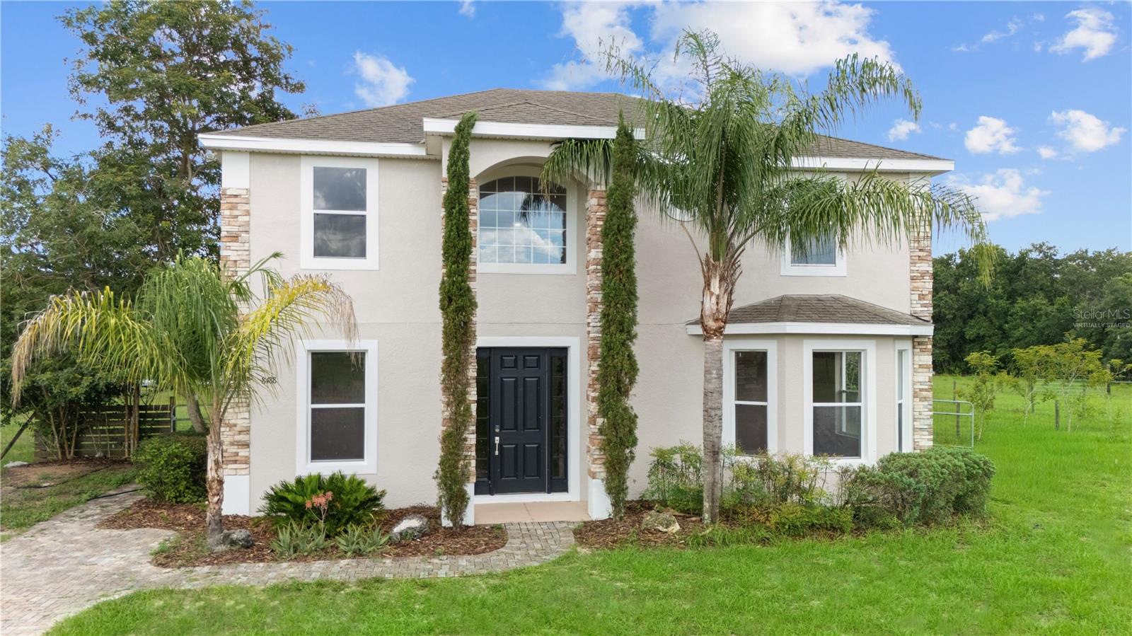 8848 Bogaert Dr