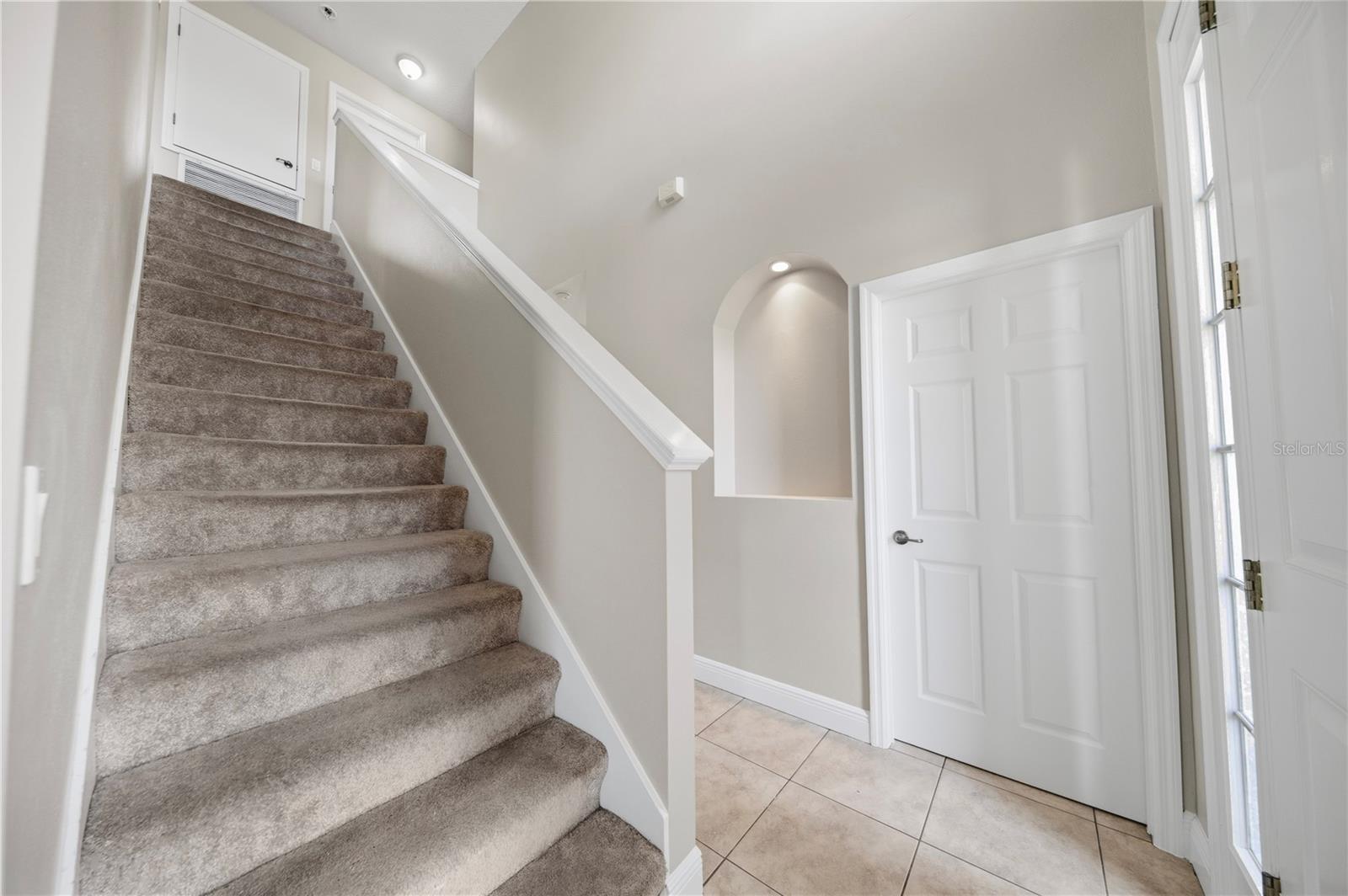 8848 Bogaert Dr