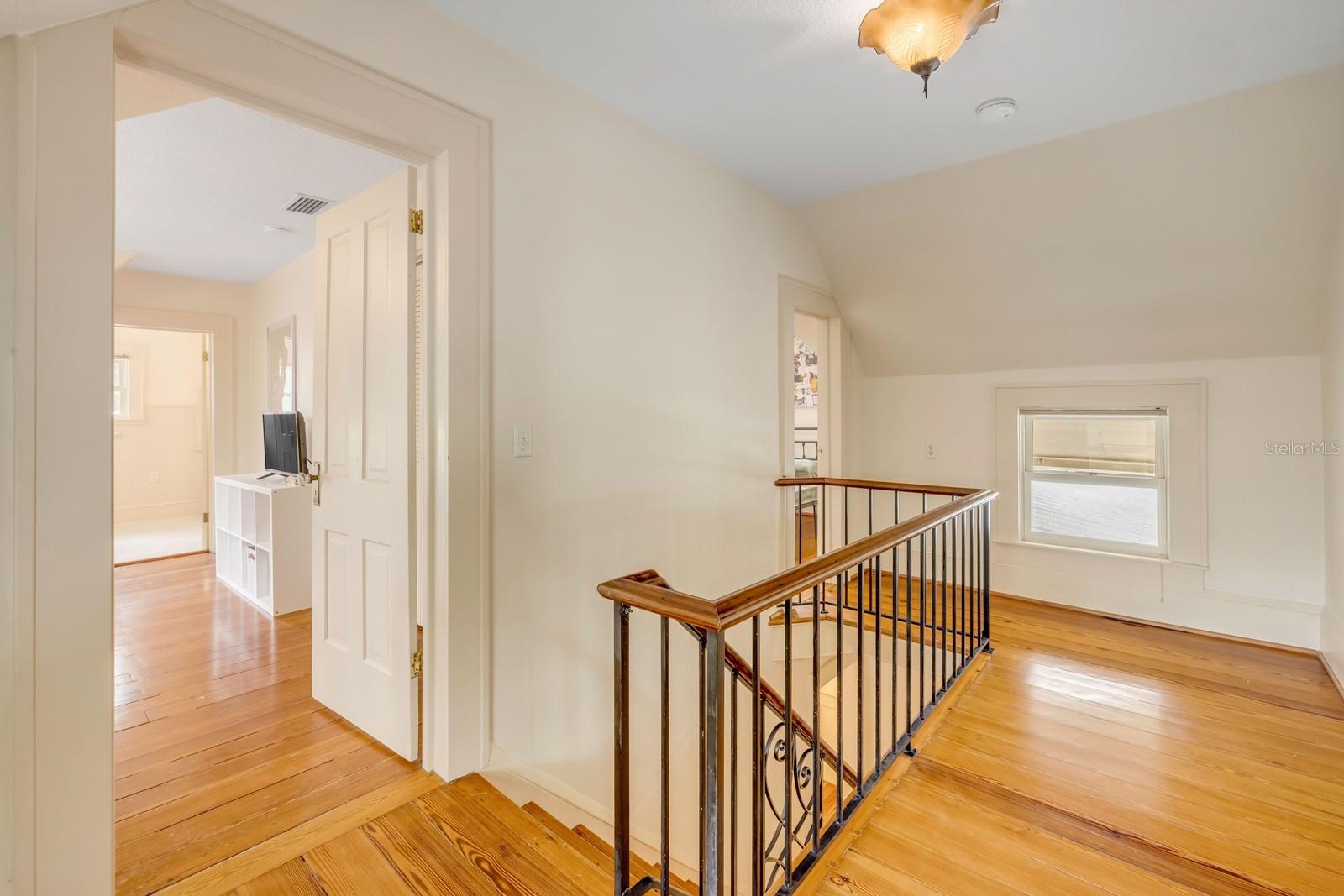 417 W MINNESOTA AVE