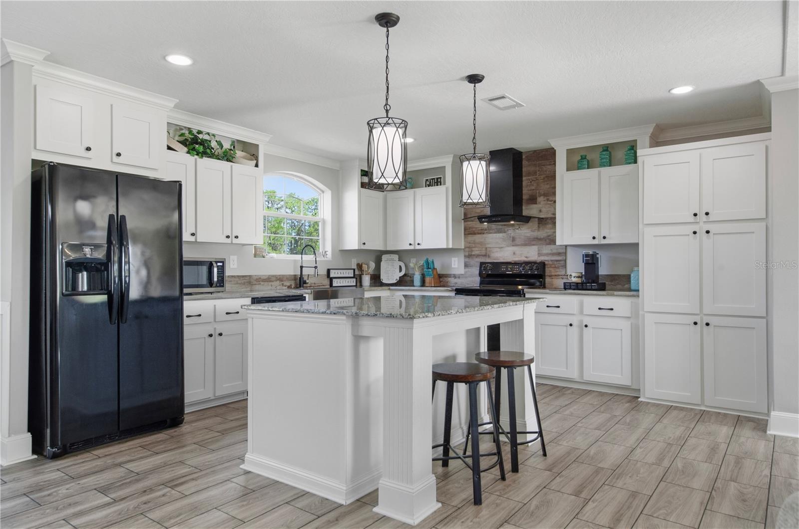 9650 COCKATOO LN