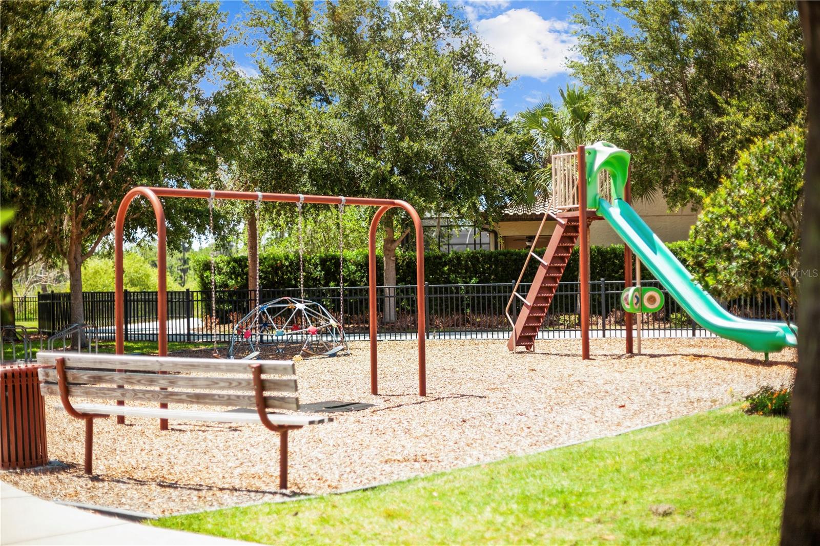 8394 LOOKOUT POINTE DR