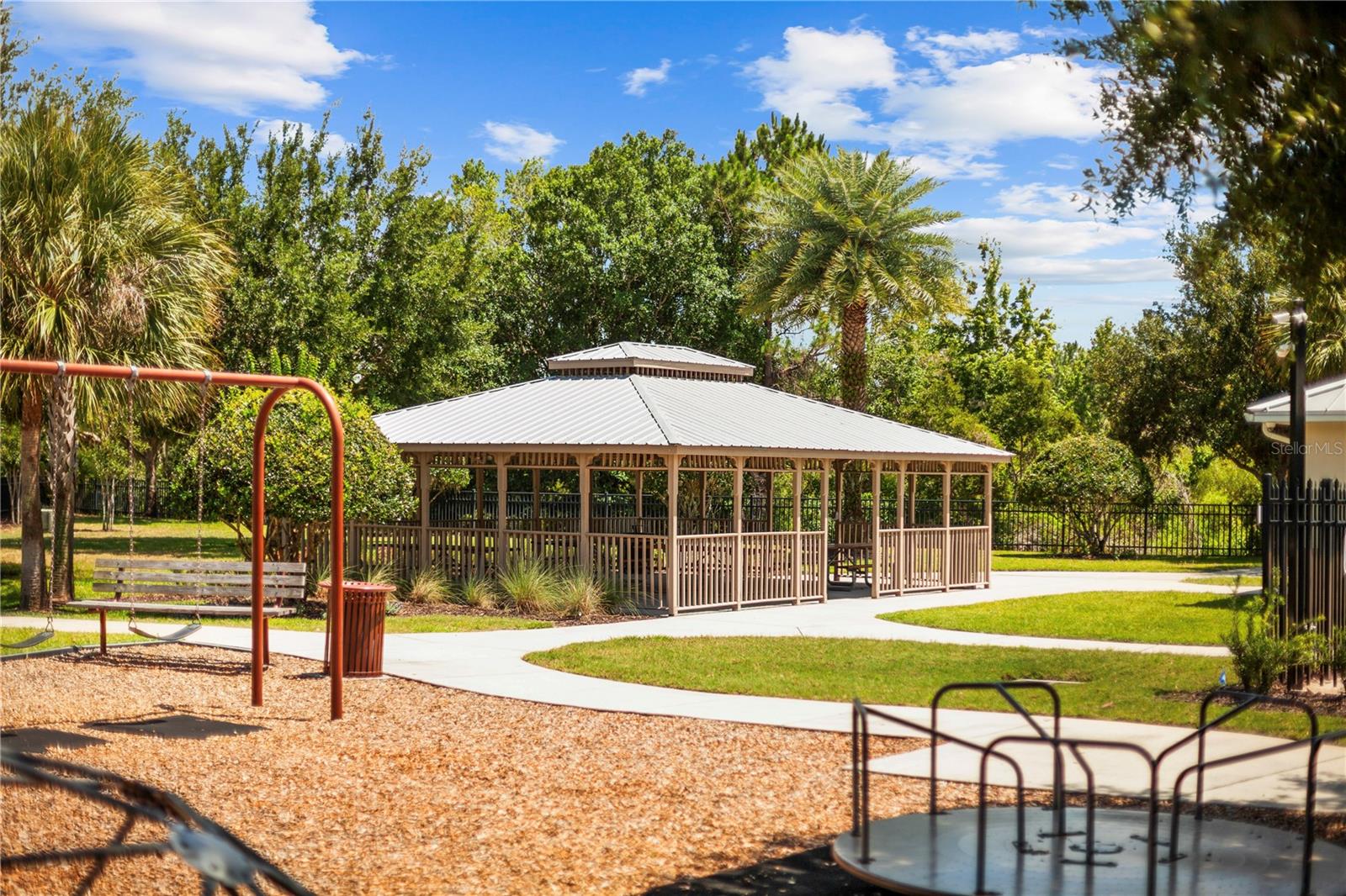 8394 LOOKOUT POINTE DR